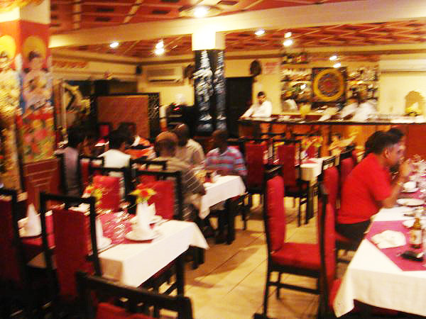 Delhi Darbar - Restaurant Authentique Indien